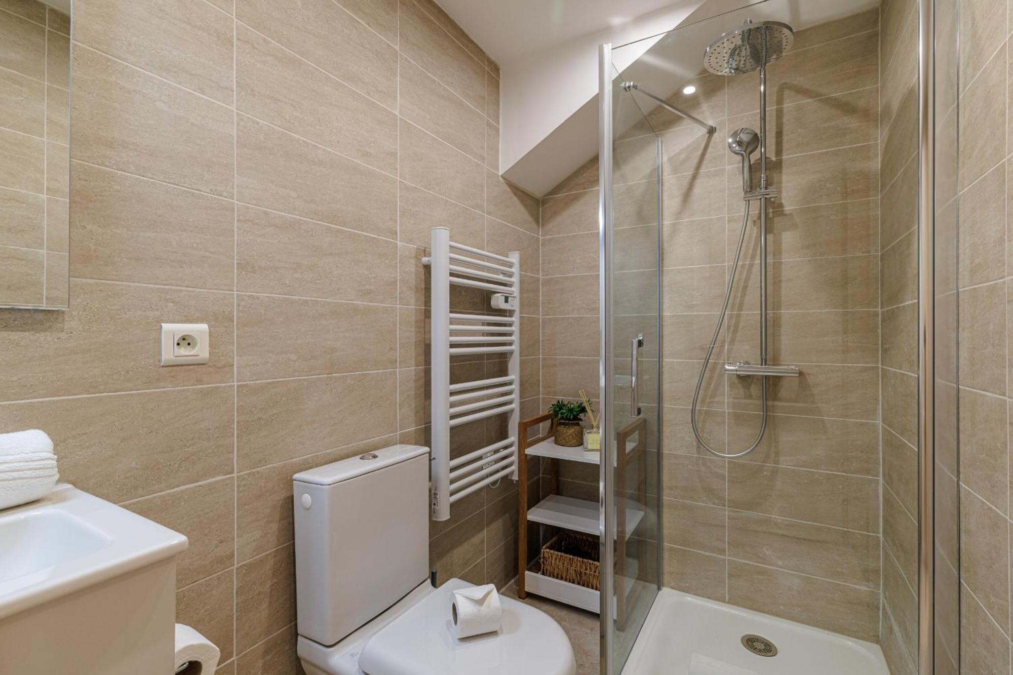 Appartement Massena Street - 1 Bdr Duplex With Ac & Parking à Nice Extérieur photo